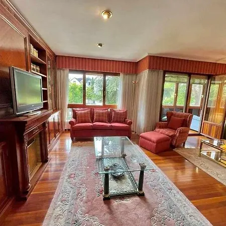 Amatxo Maitia - Amplio Piso, De Pelicula