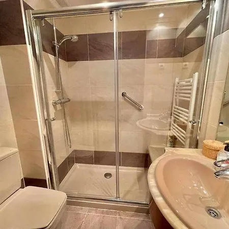 Apartamento Amatxo Maitia - Amplio Piso, De Pelicula Bilbau