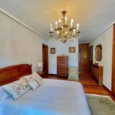 Amatxo Maitia Amplio Piso En Zona Residencial Apartment