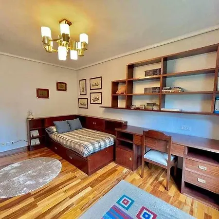 Amatxo Maitia - Amplio Piso, De Pelicula. *