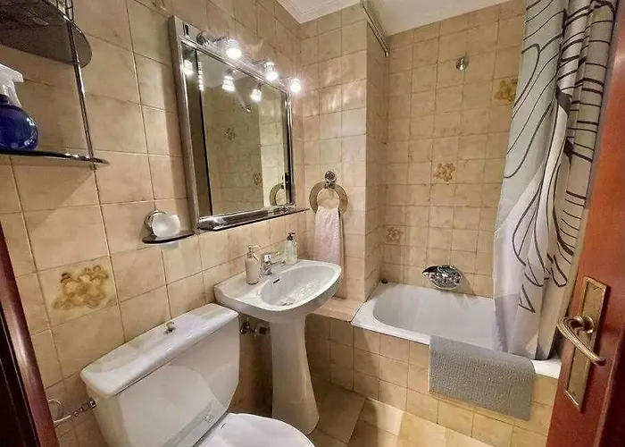 Amatxo Maitia - Amplio Piso, De Pelicula. Appartamento